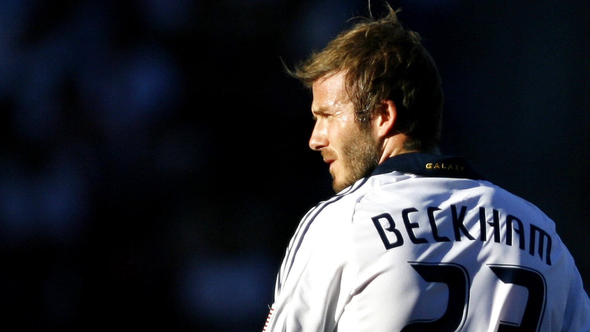 “马科斯·梅特罗的高速突破与巧妙传球，成就阿根廷美洲狮队的战术深度”