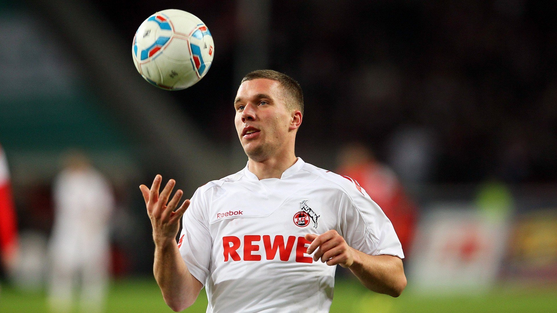 女子篮球青年队强化投篮训练提高得分能力，女士投篮技术要点